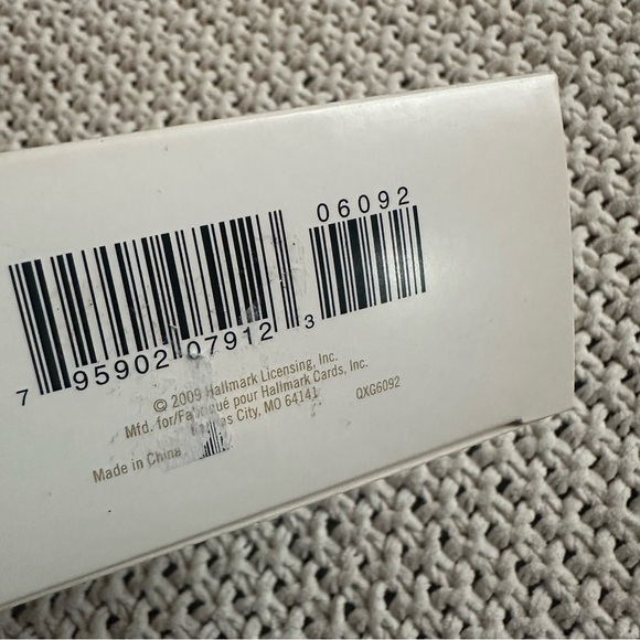 Hallmark Keepsake Ornament “New Home” Christmas Year 2009 in Box - Picture 5 of 7